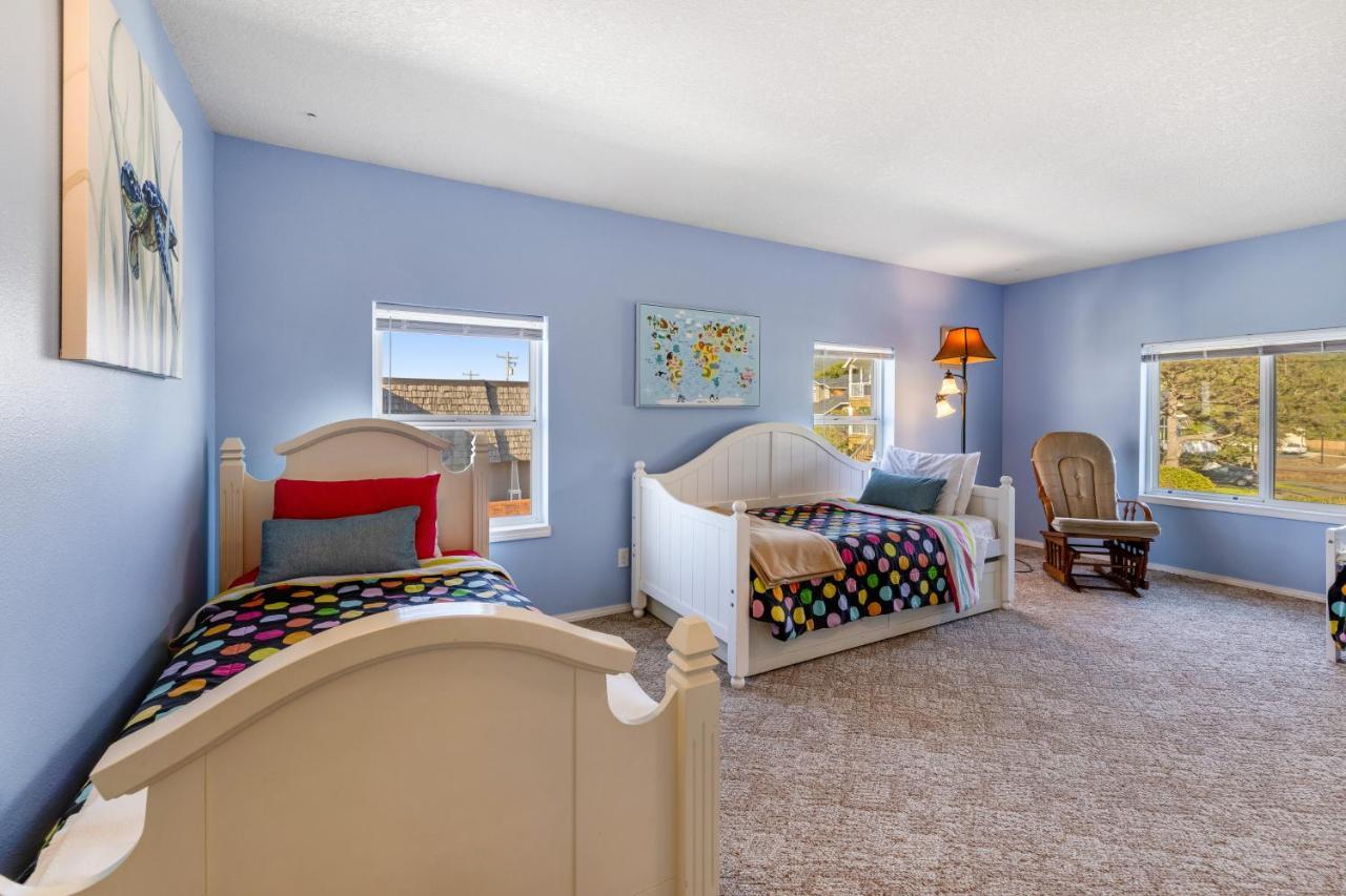 Ace'S Beach House Rockaway Beach Exterior foto